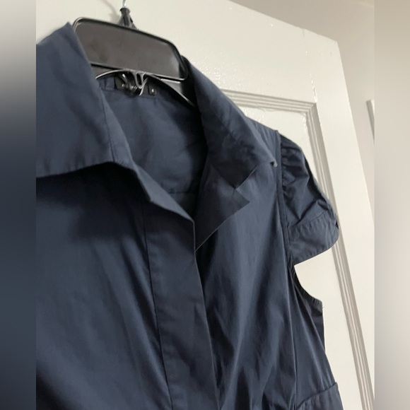 BCBG Maxazria Navy collard cap sleeve peplum top - Size Small - Picture 2 of 10